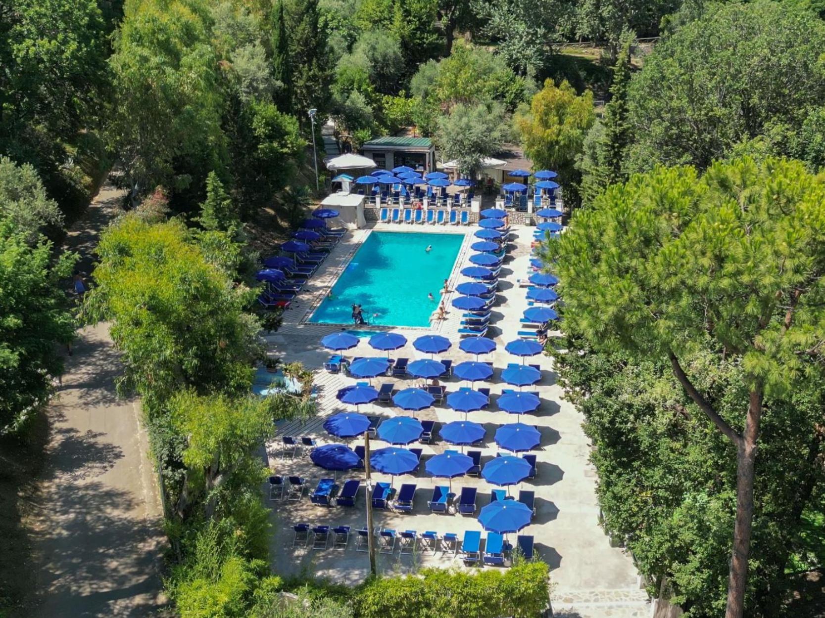 Village Camping Santa Fortunata - Campogaio سورينتو المظهر الخارجي الصورة